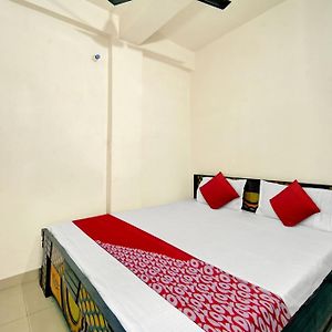 Hotel O Residence Inn Guest House